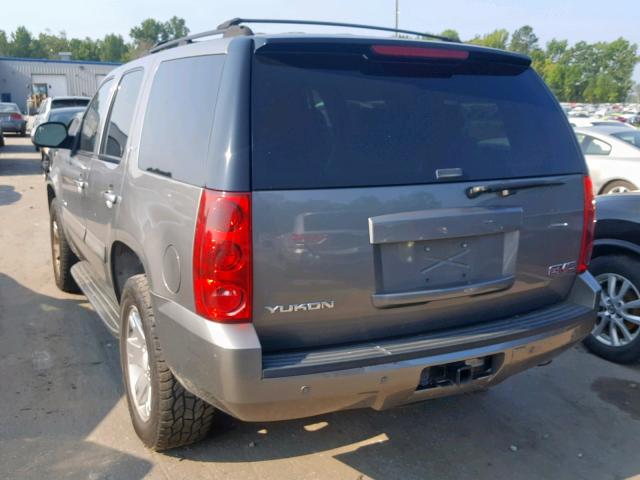 1GKFK13047R172872 - 2007 GMC YUKON GOLD photo 3