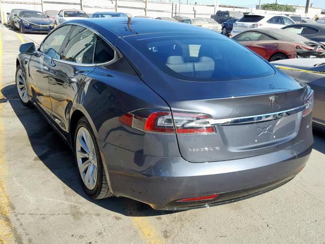 5YJSA1E18HF201185 - 2017 TESLA MODEL S GRAY photo 3