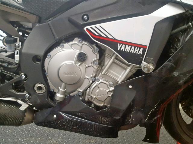 JYARN42EXGA000449 - 2016 YAMAHA YZFR1S WHITE photo 5