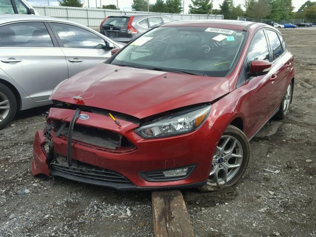 1FADP3K21FL215865 - 2015 FORD FOCUS SE RED photo 2