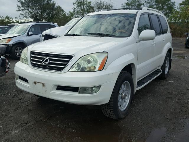 JTJBT20X650083883 - 2005 LEXUS GX 470 WHITE photo 2