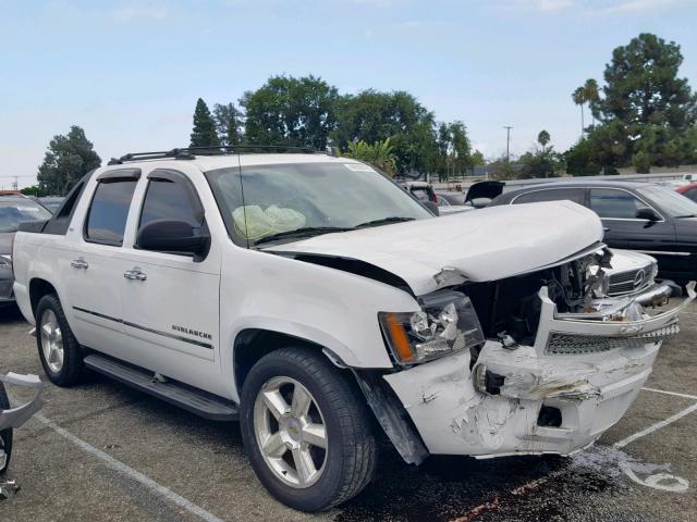 3GNNCGE00AG281851 - 2010 CHEVROLET AVALANCHE WHITE photo 1