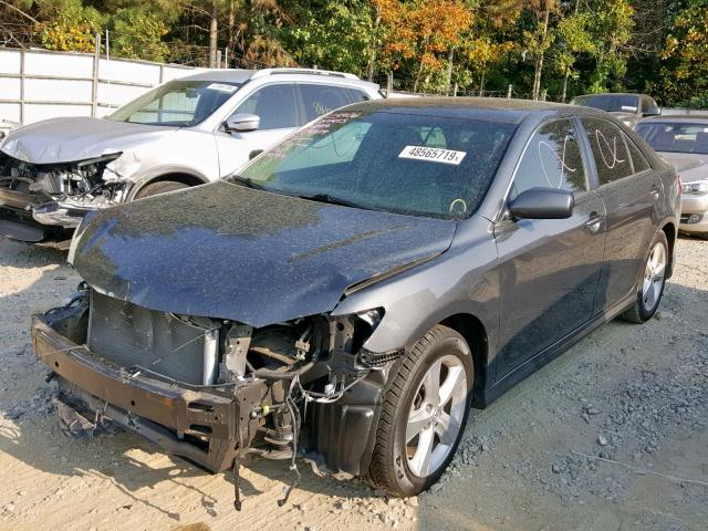 4T1BF3EK8BU220707 - 2011 TOYOTA CAMRY BASE GRAY photo 2