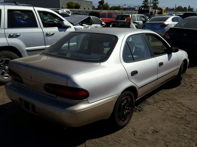 1Y1SK5282VZ408453 - 1997 GEO PRIZM LSI GRAY photo 4