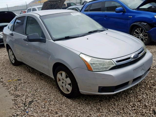 1FAHP34N18W269824 - 2008 FORD FOCUS S/SE SILVER photo 1