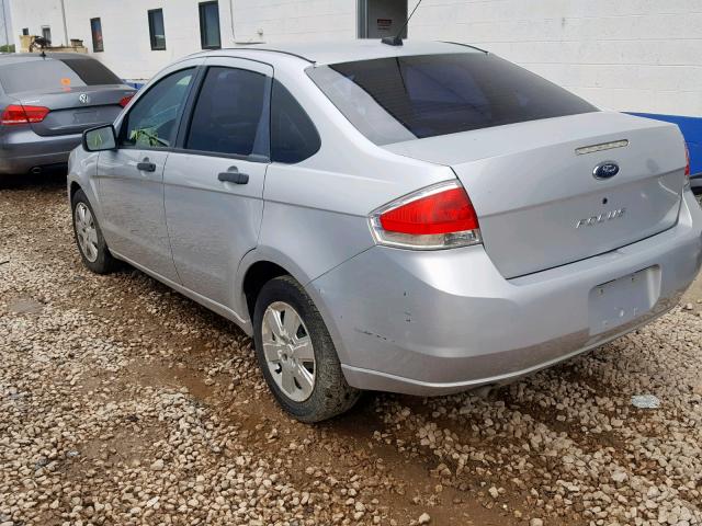 1FAHP34N18W269824 - 2008 FORD FOCUS S/SE SILVER photo 3