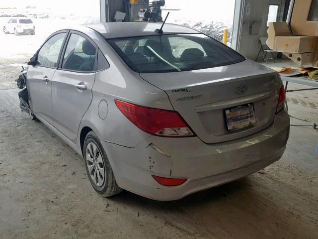 KMHCT4AE2HU273379 - 2017 HYUNDAI ACCENT SE SILVER photo 3