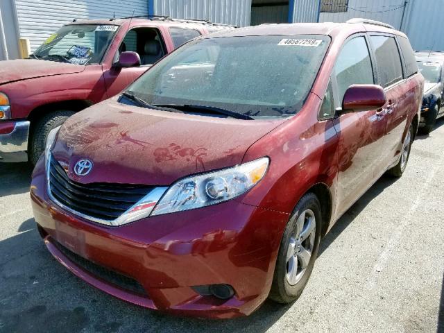 5TDKK3DC8CS277232 - 2012 TOYOTA SIENNA LE MAROON photo 2