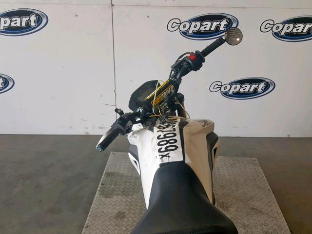 MLHJC7515J5008117 - 2018 HONDA GROM WHITE photo 5