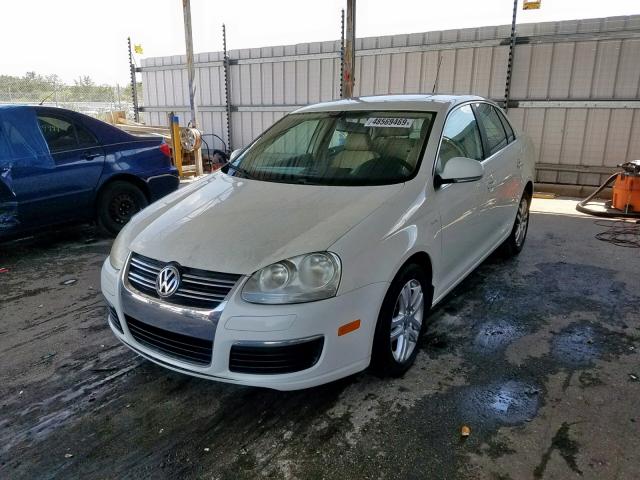 3VWEF71K77M139379 - 2007 VOLKSWAGEN JETTA WOLF WHITE photo 2