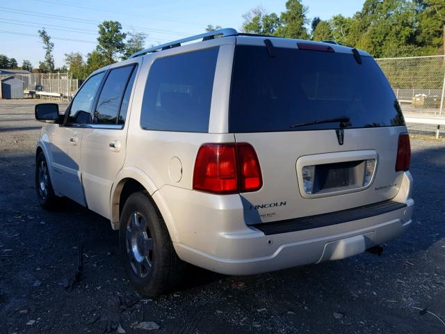 5LMFU28525LJ01470 - 2005 LINCOLN NAVIGATOR 白色 照片 3