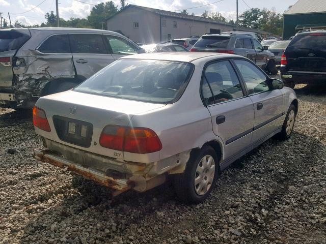 2HGEJ6620XH507065 - 1999 HONDA CIVIC DX SILVER photo 4