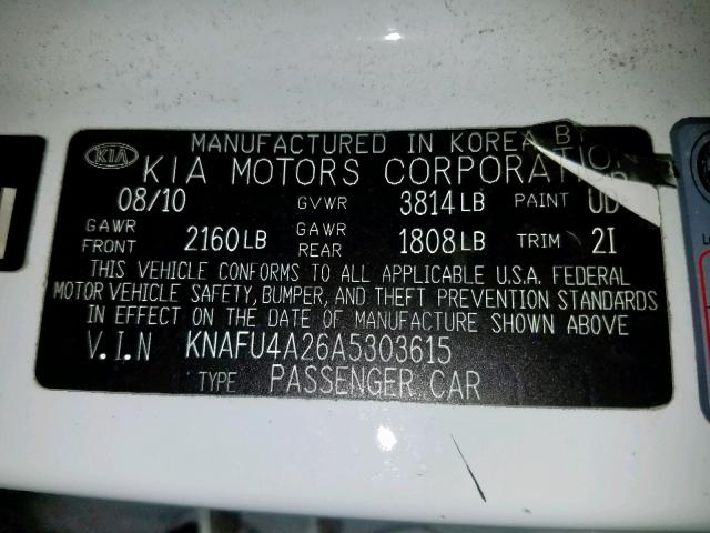 KNAFU4A26A5303615 - 2010 KIA FORTE EX WHITE photo 10