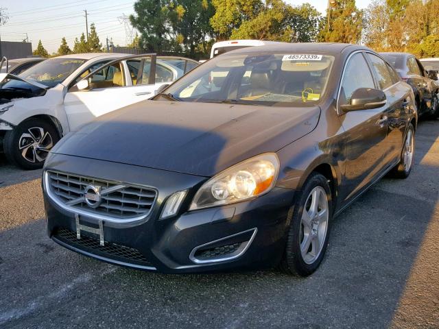 YV1622FS5C2049982 - 2012 VOLVO S60 T5 GRAY photo 2