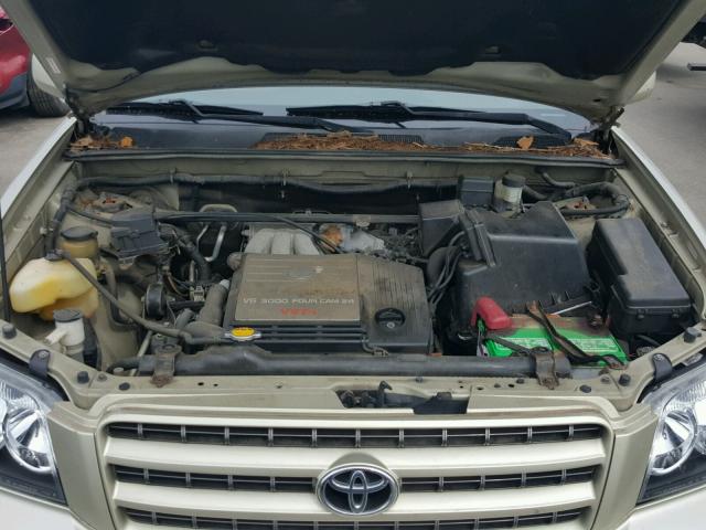 JTEHF21AX20090373 - 2002 TOYOTA HIGHLANDER GOLD photo 7