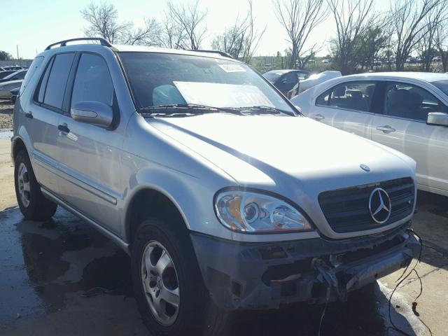 4JGAB54E22A366990 - 2002 MERCEDES-BENZ ML 320 SILVER photo 1