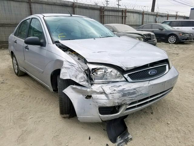 1FAFP34N27W302027 - 2007 FORD FOCUS ZX4 SILVER photo 1