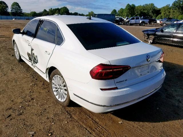 1VWBT7A37HC038463 - 2017 VOLKSWAGEN PASSAT SE WHITE photo 3