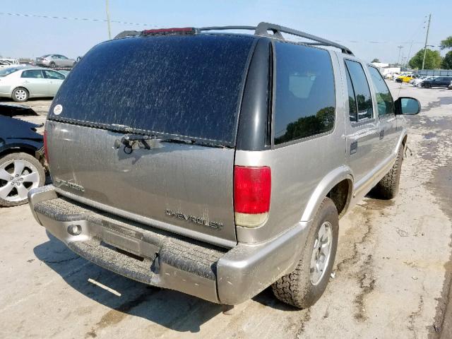 1GNDT13XX3K139382 - 2003 CHEVROLET BLAZER SILVER photo 4