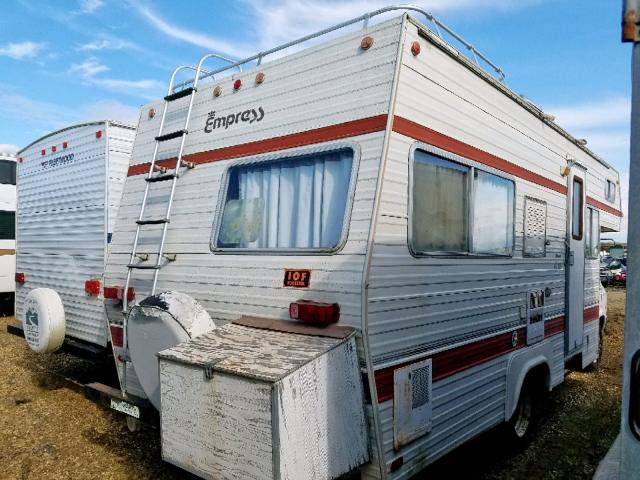 F44CD6V101330 - 1976 DODGE MOTORHOME BEIGE photo 4