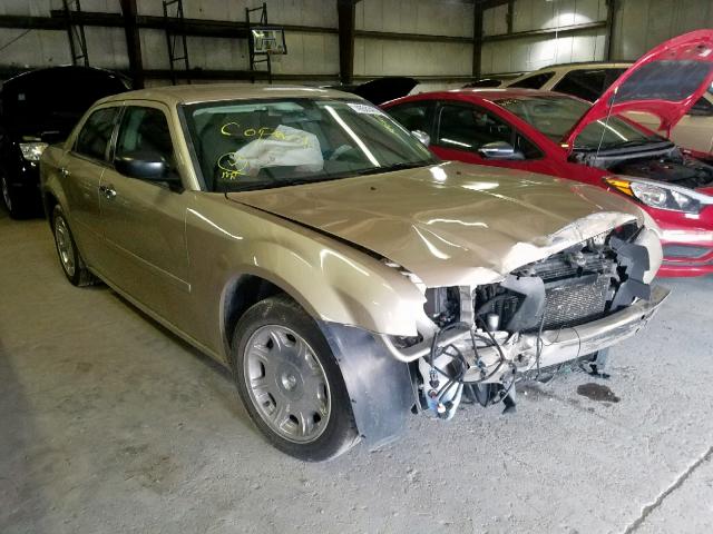 2C3KA43R96H159955 - 2006 CHRYSLER 300 TAN photo 1