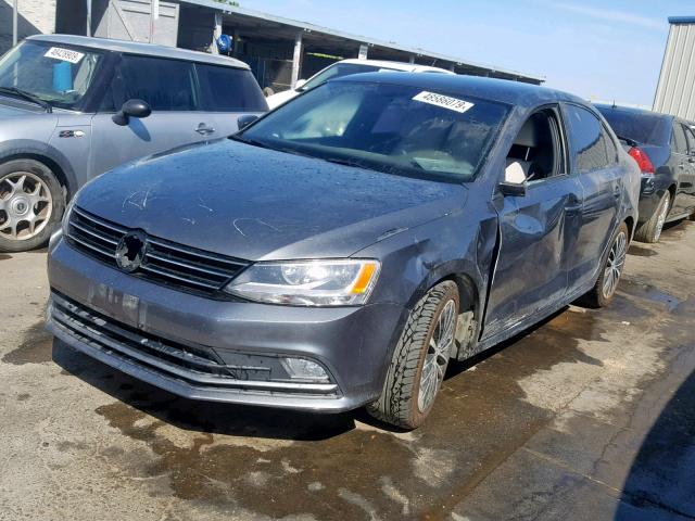 3VWD17AJ2GM237687 - 2016 VOLKSWAGEN JETTA SPOR CHARCOAL photo 2