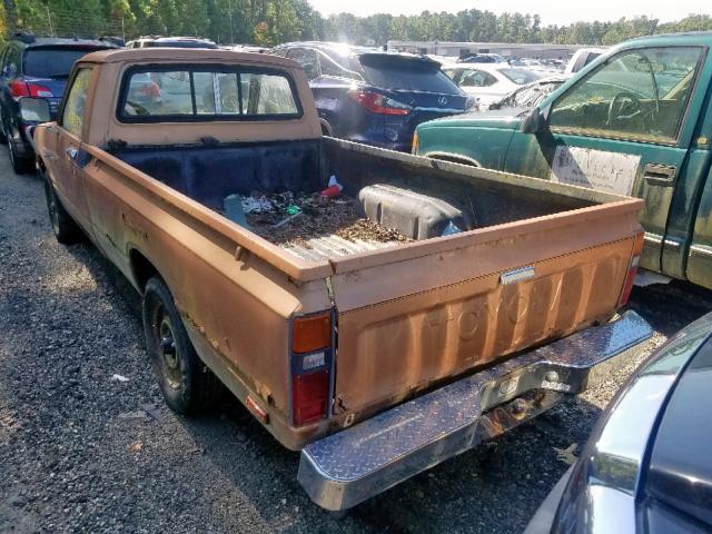 JT4RN44D4D1116072 - 1983 TOYOTA PICKUP 1/2 TAN photo 3