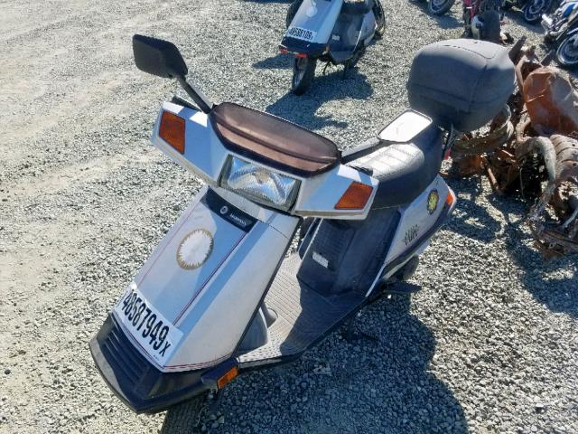 3H1HF03115D000157 - 2005 HONDA CH80 SILVER photo 2