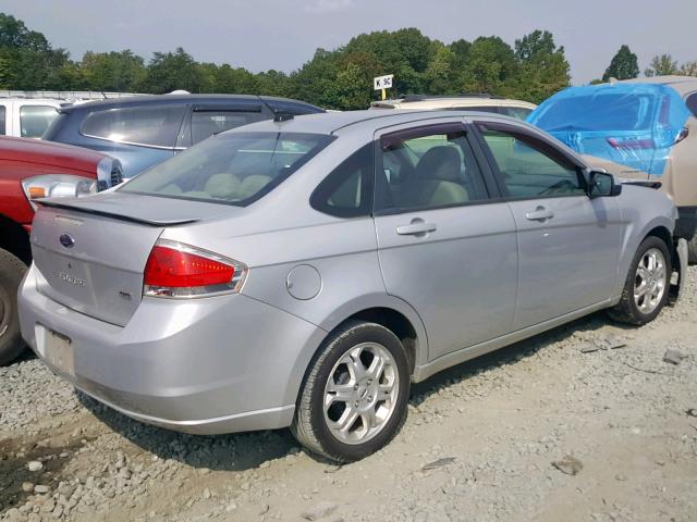 1FAHP36N59W118466 - 2009 FORD FOCUS SES SILVER photo 4