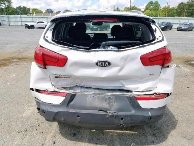 KNDPC3AC0G7835579 - 2016 KIA SPORTAGE E WHITE photo 9