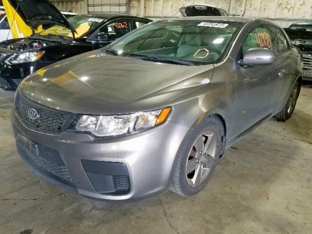 KNAFU6A27B5448935 - 2011 KIA FORTE EX GRAY photo 2