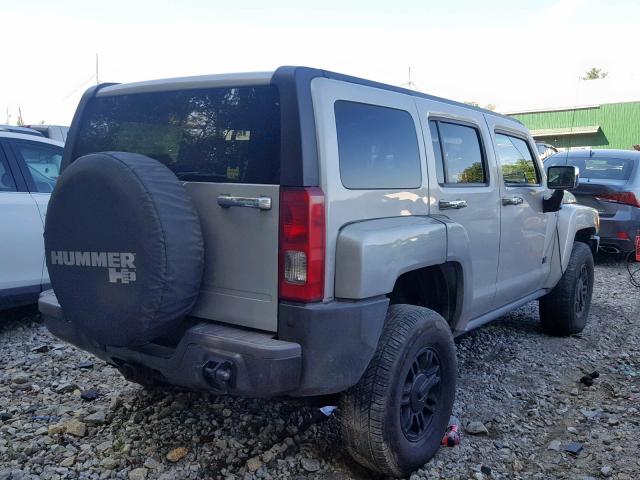 5GTDN136268279169 - 2006 HUMMER H3 SILVER photo 4