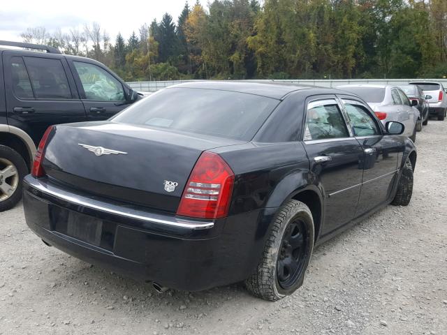 2C3JA63H65H179111 - 2005 CHRYSLER 300C BLACK photo 4