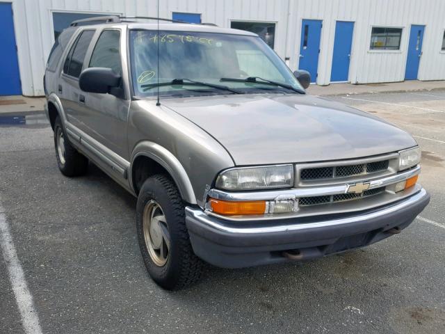 1GNDT13W7Y2133621 - 2000 CHEVROLET BLAZER BROWN photo 1