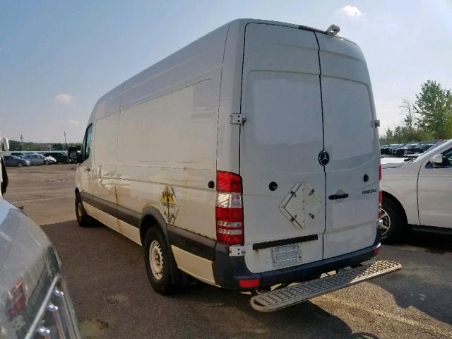 WD3PE8CBXC5686903 - 2012 MERCEDES-BENZ SPRINTER 2 WHITE photo 3