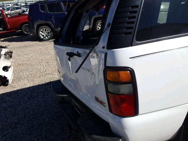 1GKEK13T55J133547 - 2005 GMC YUKON WHITE photo 9