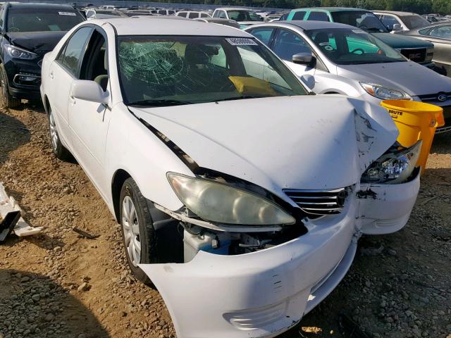 4T1BE32K25U570166 - 2005 TOYOTA CAMRY LE WHITE photo 1
