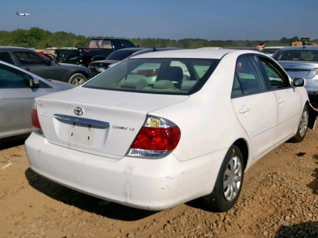 4T1BE32K25U570166 - 2005 TOYOTA CAMRY LE WHITE photo 4
