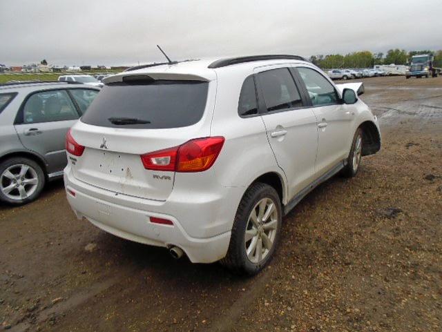 JA4AJ4AUXCZ600206 - 2012 MITSUBISHI RVR GT WHITE photo 4