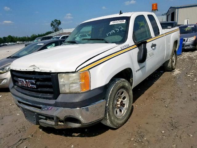 1GTEC19C69Z117932 - 2009 GMC SIERRA C15 WHITE photo 2