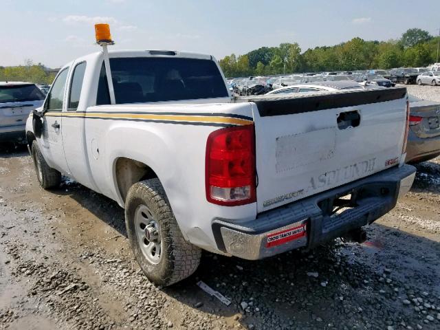 1GTEC19C69Z117932 - 2009 GMC SIERRA C15 WHITE photo 3