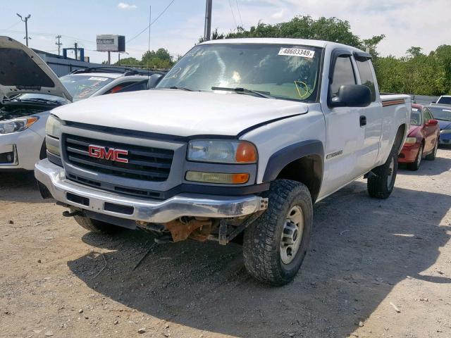 1GTHC29U54E316966 - 2004 GMC SIERRA C25 WHITE photo 2