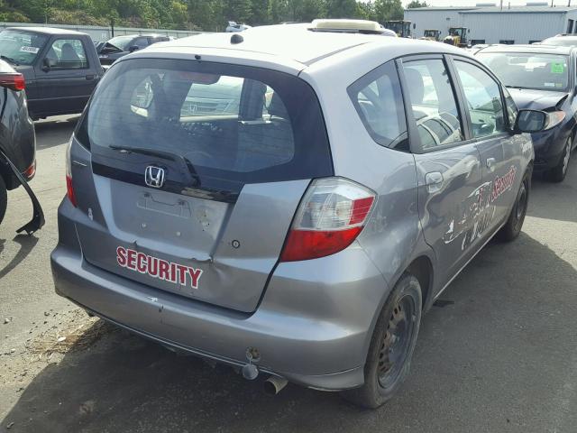 JHMGE88269S048347 - 2009 HONDA FIT GRAY photo 4