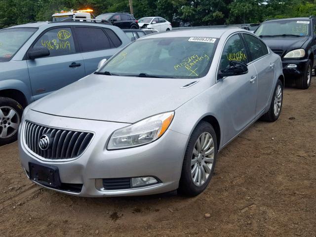 2G4GR5EK3C9146328 - 2012 BUICK REGAL SILVER photo 2