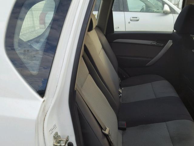 KL1TD6DE4BB147205 - 2011 CHEVROLET AVEO LS WHITE photo 6