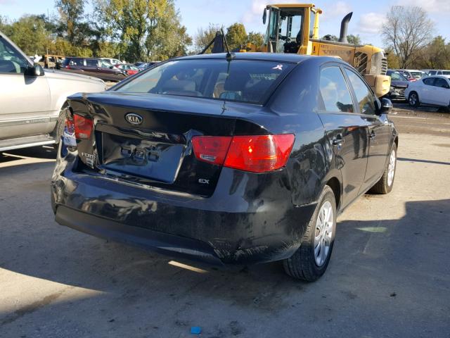 KNAFU4A20B5457500 - 2011 KIA FORTE EX BLACK photo 4