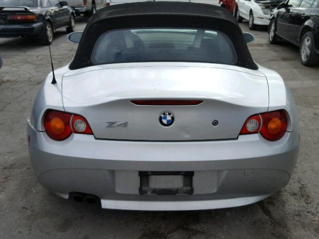 4USBT335X4LR68422 - 2004 BMW Z4 2.5 SILVER photo 6