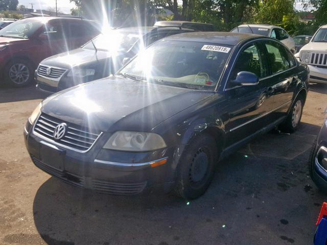 WVWMD63B94E276224 - 2004 VOLKSWAGEN PASSAT GL BLUE photo 2