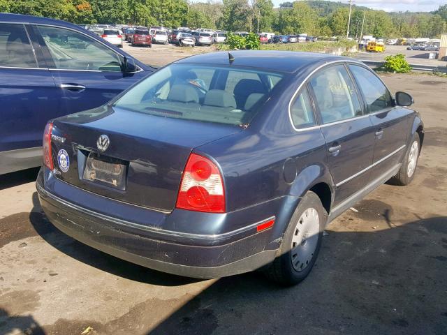 WVWMD63B94E276224 - 2004 VOLKSWAGEN PASSAT GL BLUE photo 4