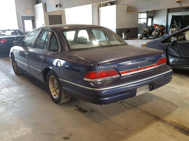 2FALP74W6RX126741 - 1994 FORD CROWN VICT BLUE photo 3